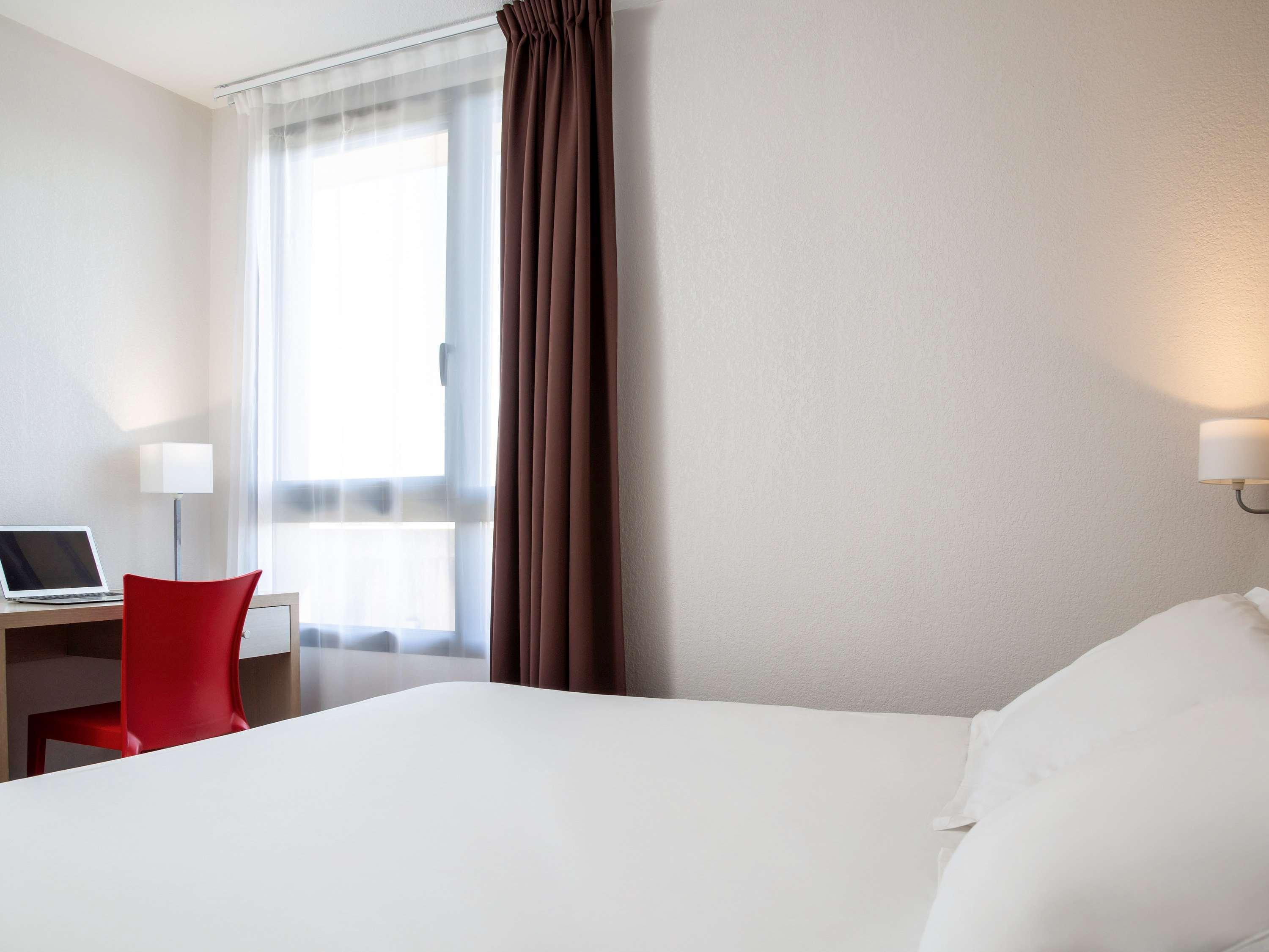 Aparthotel Adagio Access Avignon Exterior photo